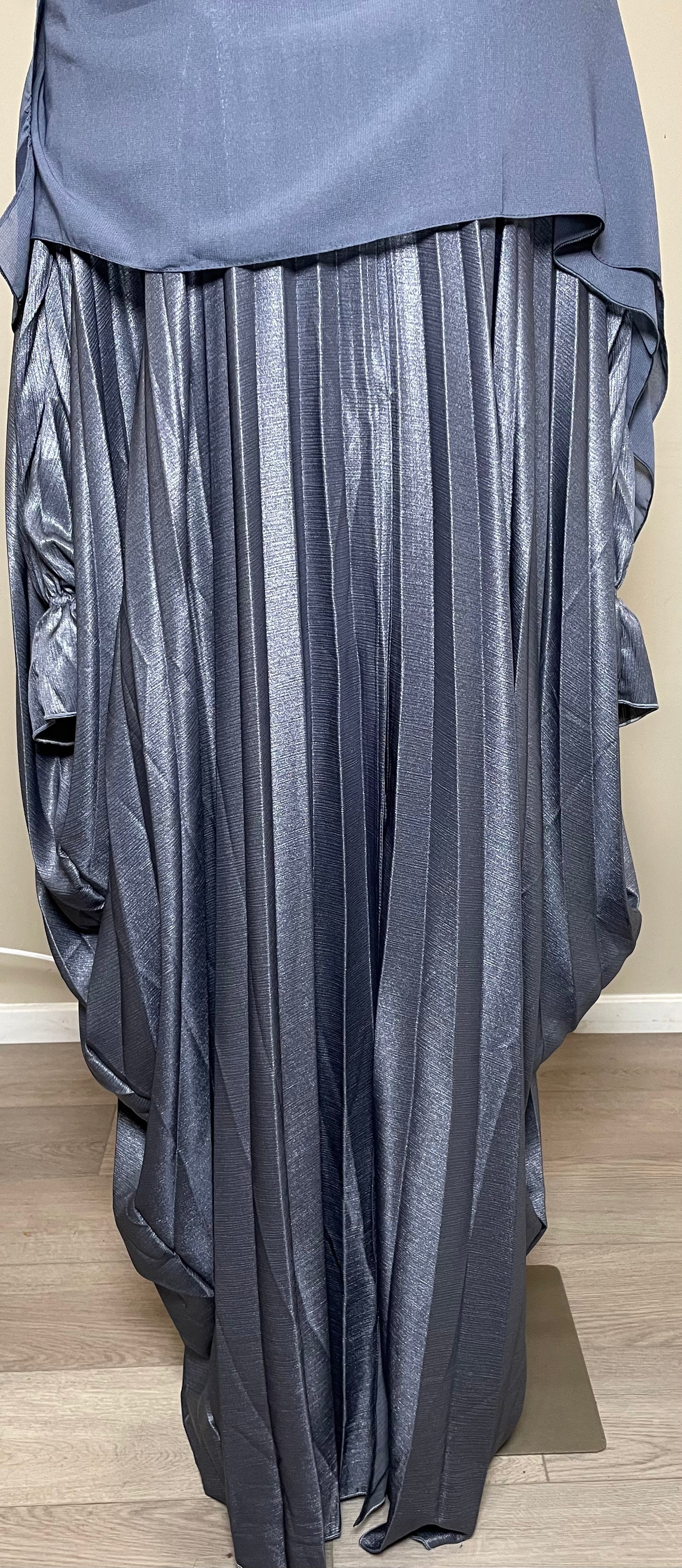 Basma Pleated Bisht