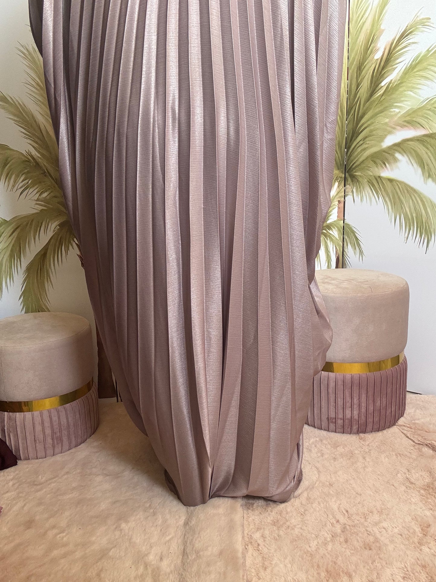 Basma Pleated Bisht