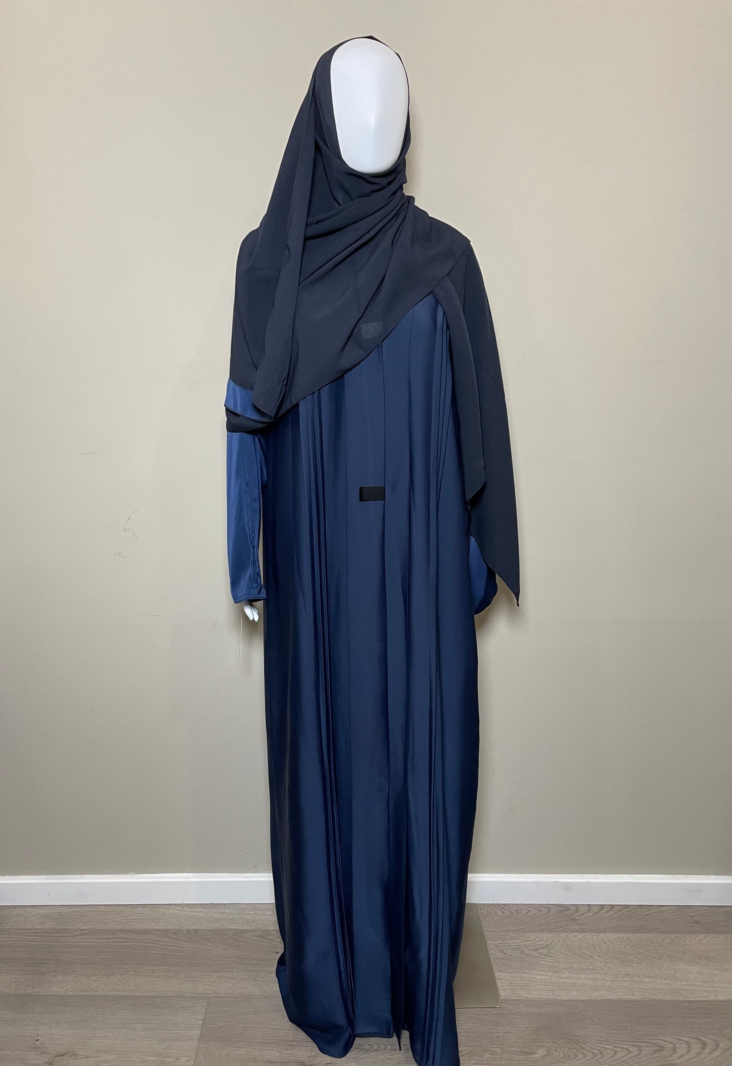 Alimah Abaya