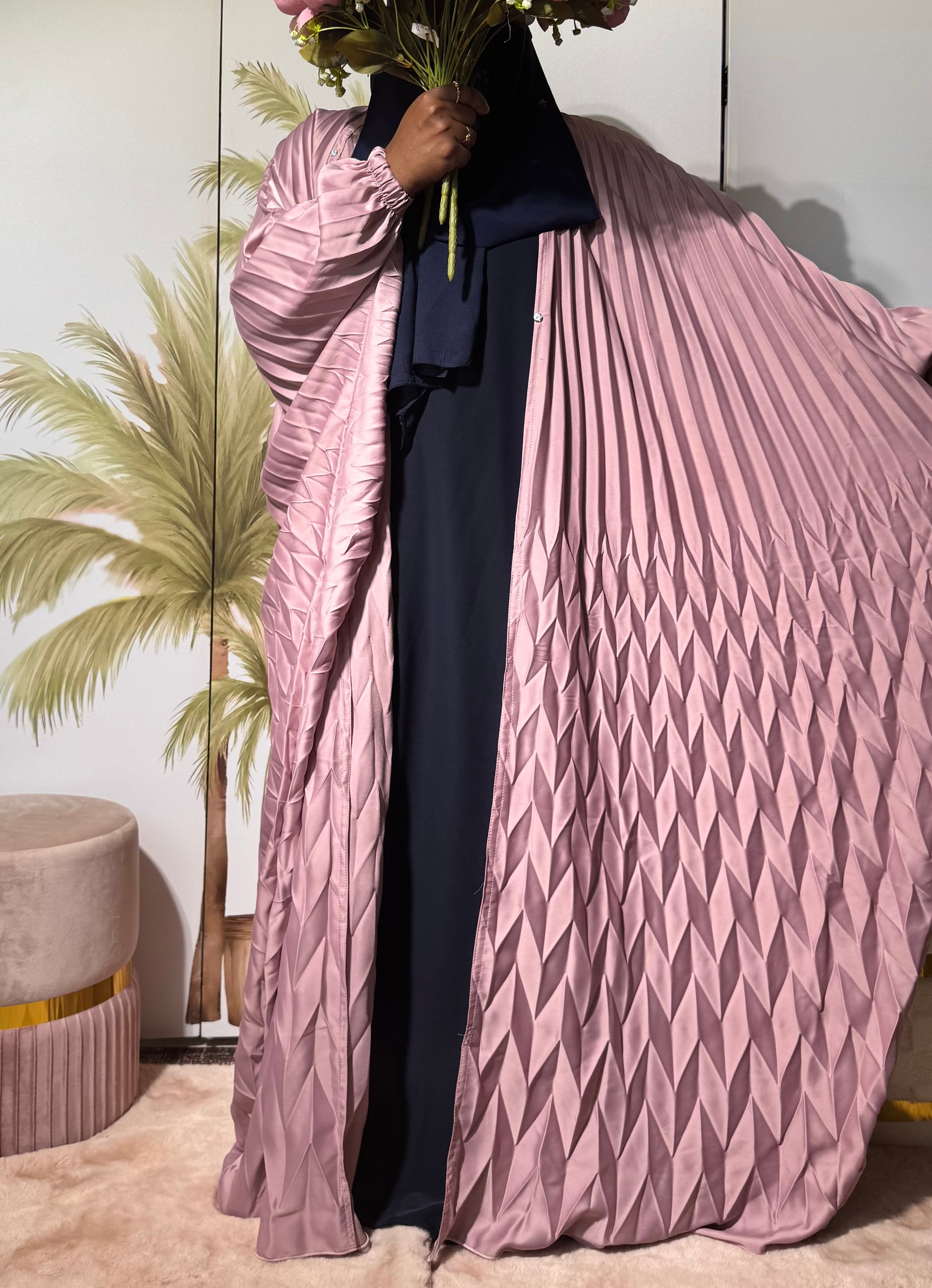 Aya Bisht Abaya