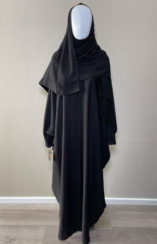 Zinnira Bisht Abaya