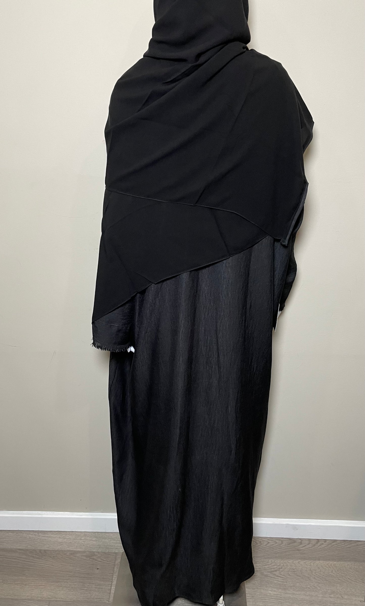 Jennah Bisht Duster