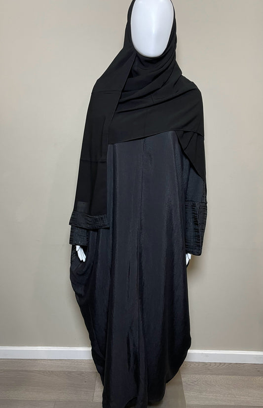 Khadijah Bisht Abaya