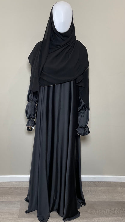 Amna Abaya