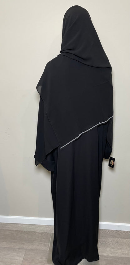 Daania Abaya