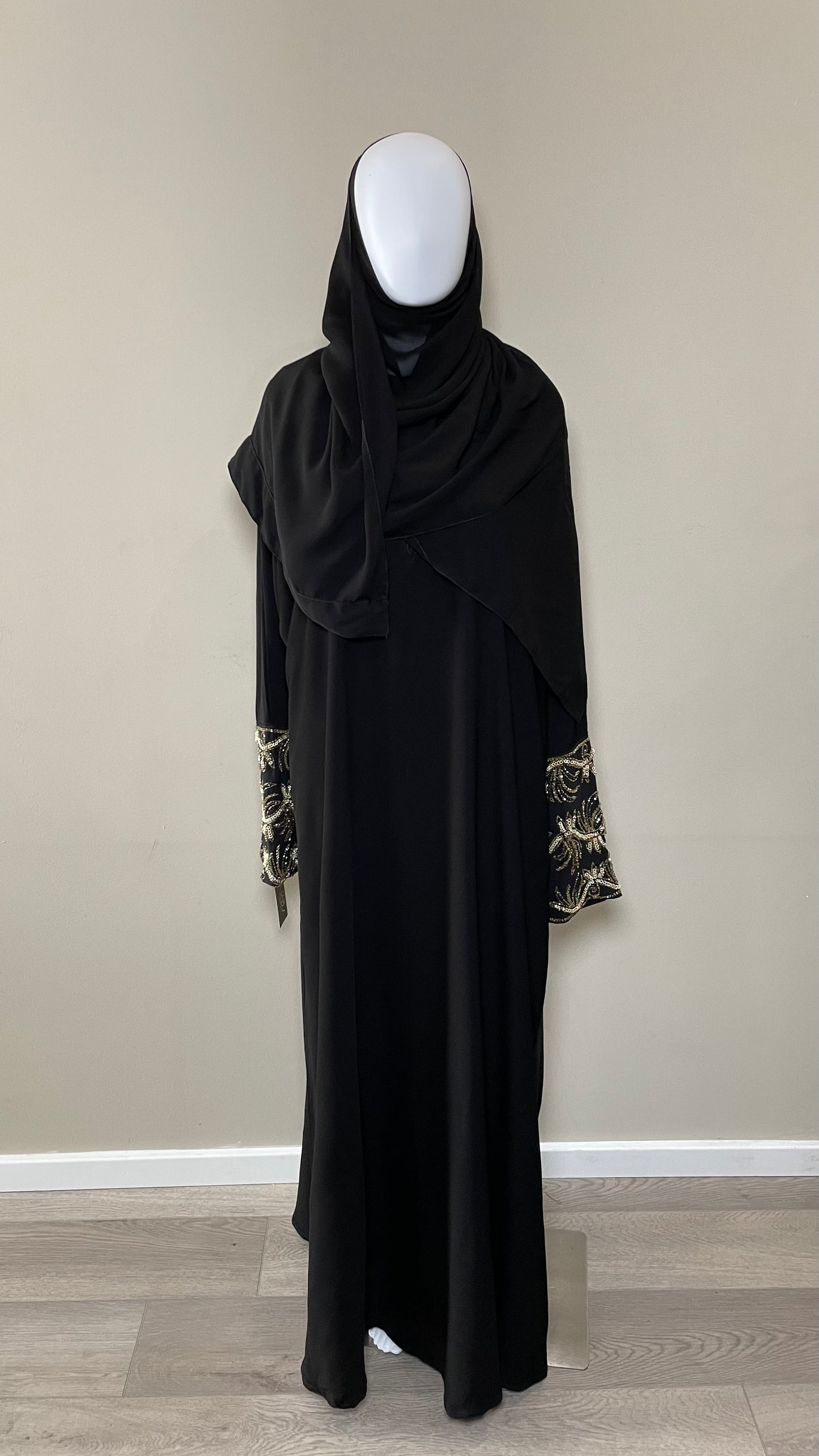 Taawoos Abaya