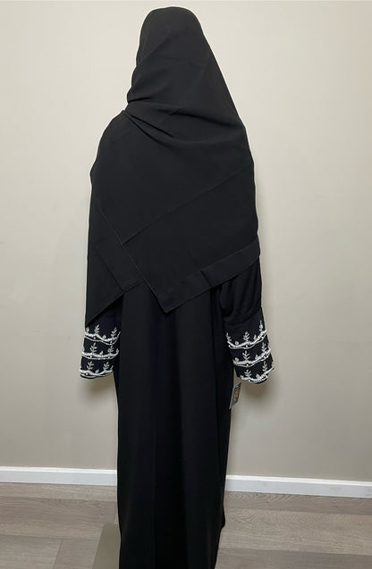 Taawoos Abaya