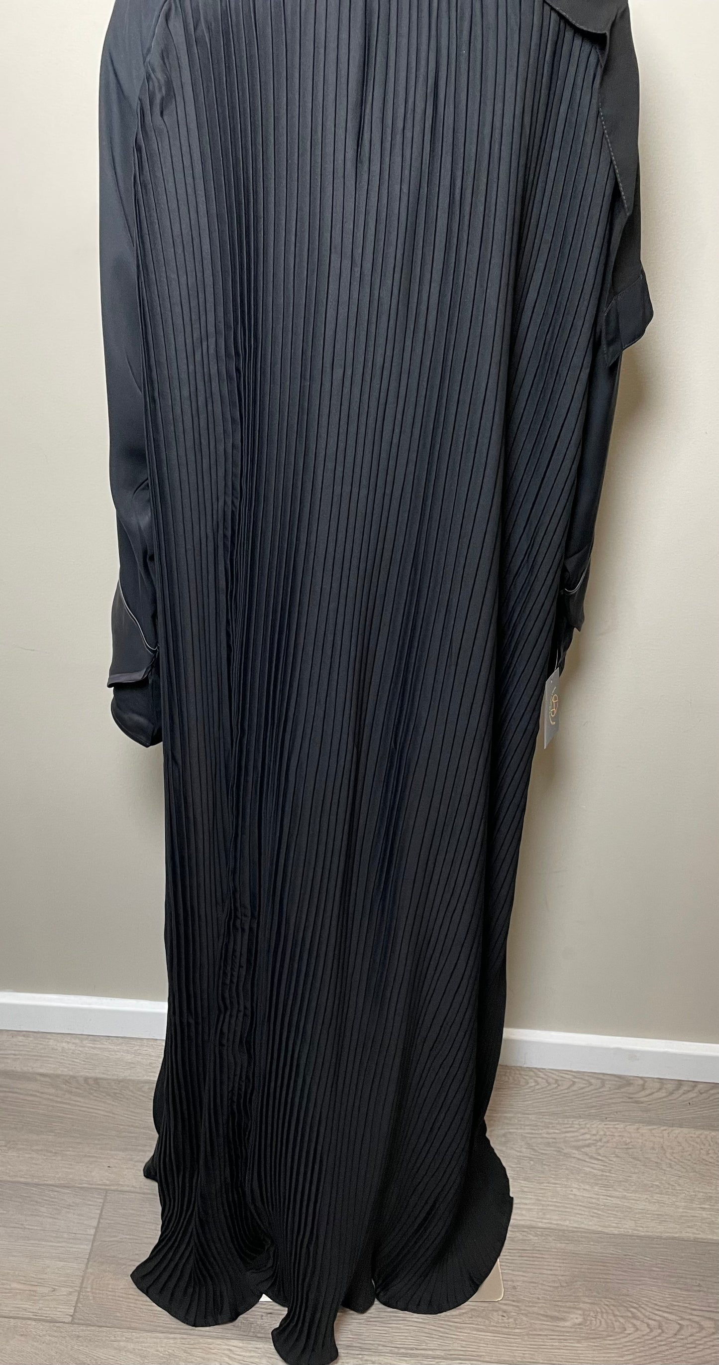 Sayf Abaya - Pleated Back