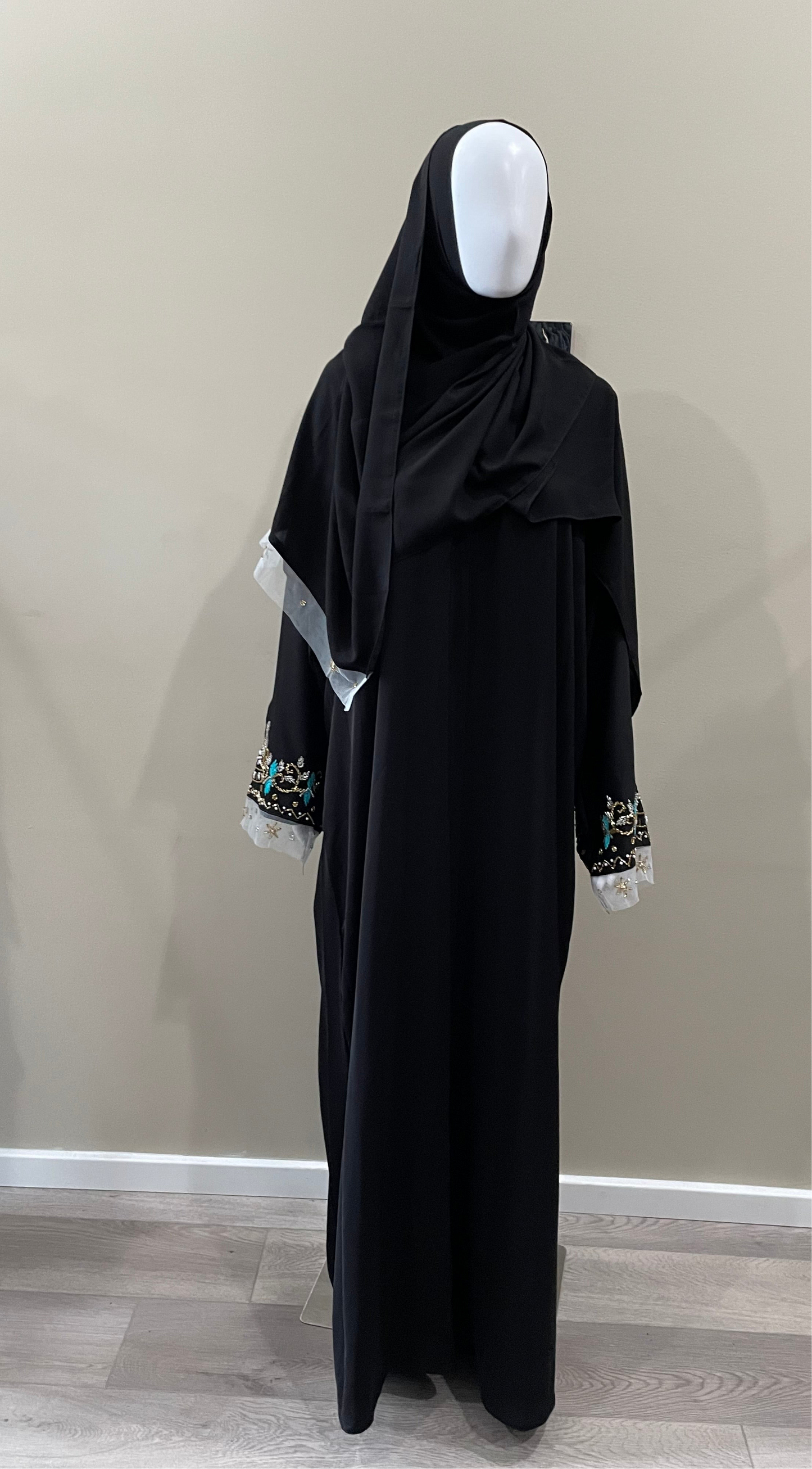 Hanaan Abaya