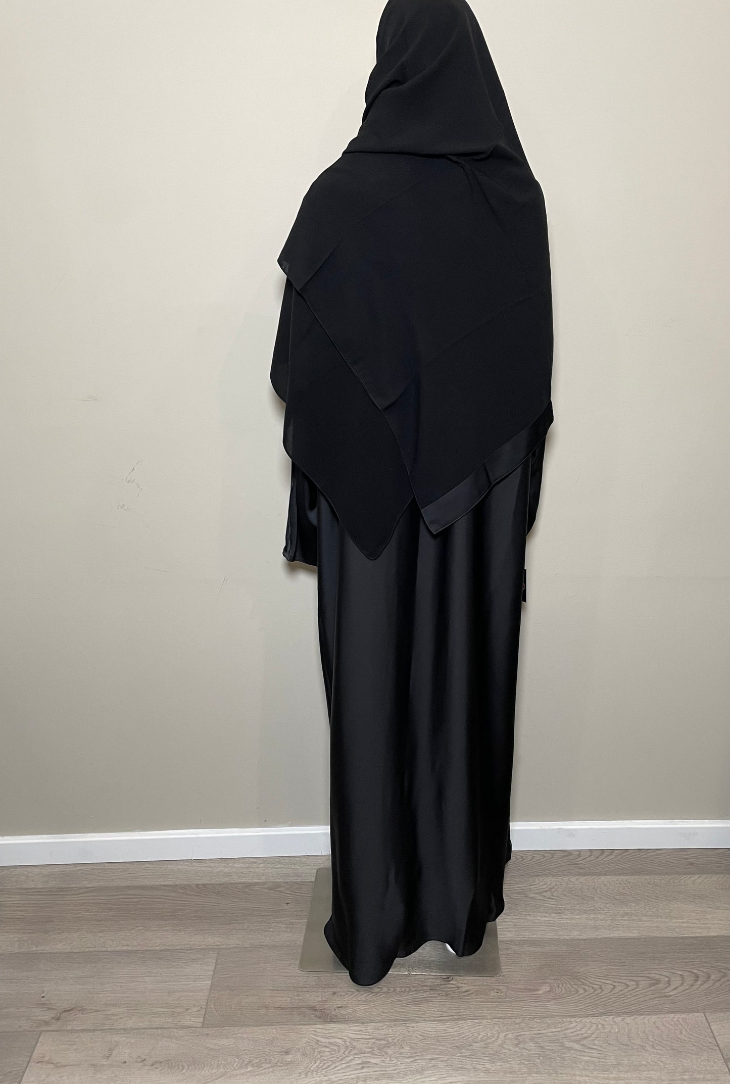 Alimah Abaya