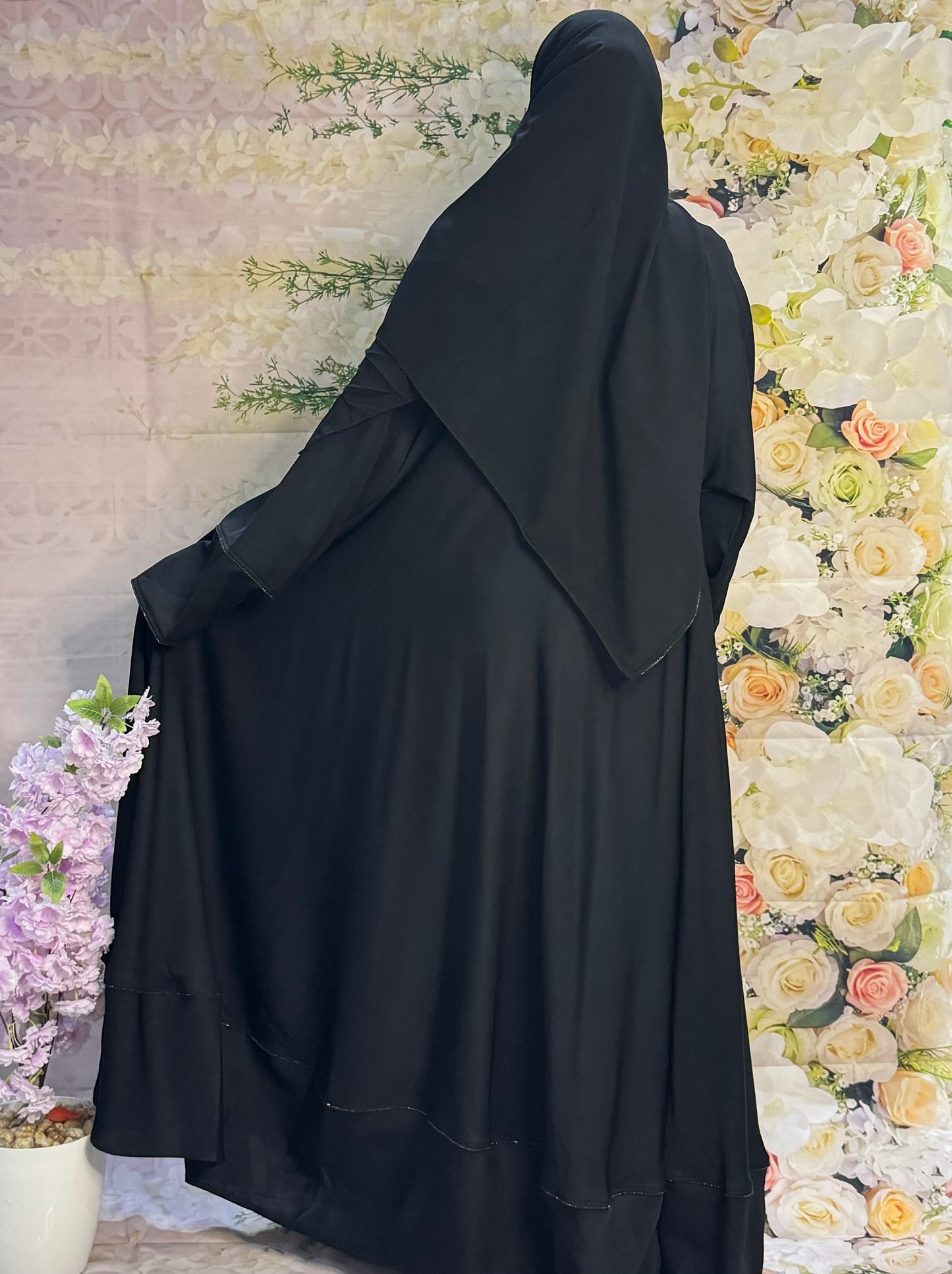 Lateefah Abaya