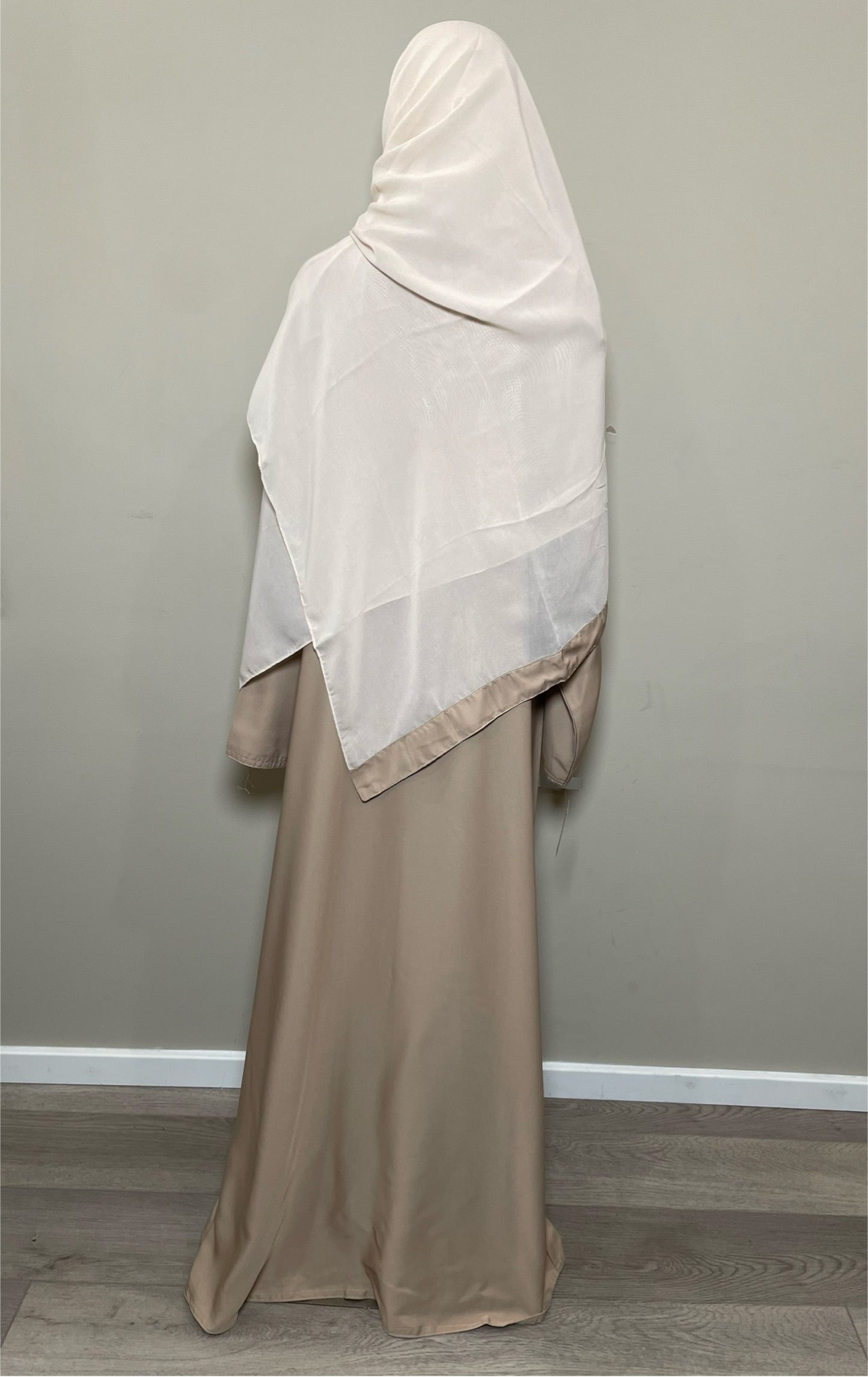 Maleeka Abaya