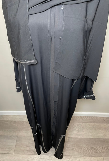 Daania Abaya