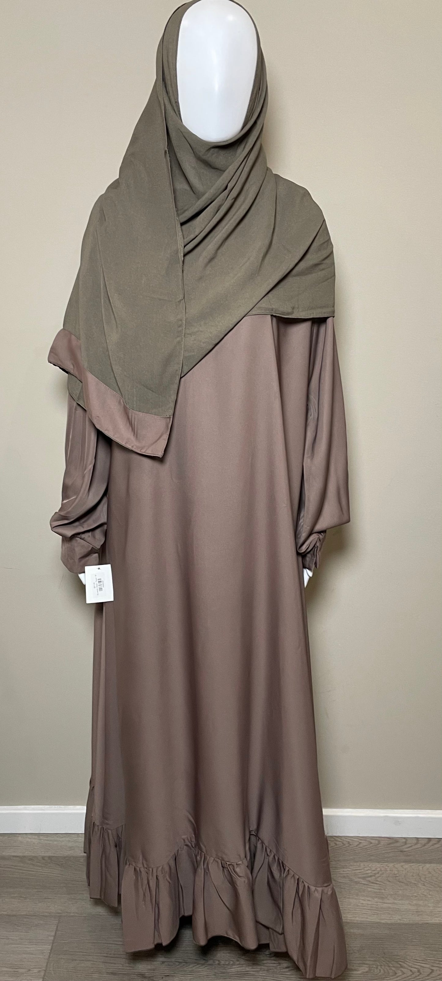 Muneerah Abaya