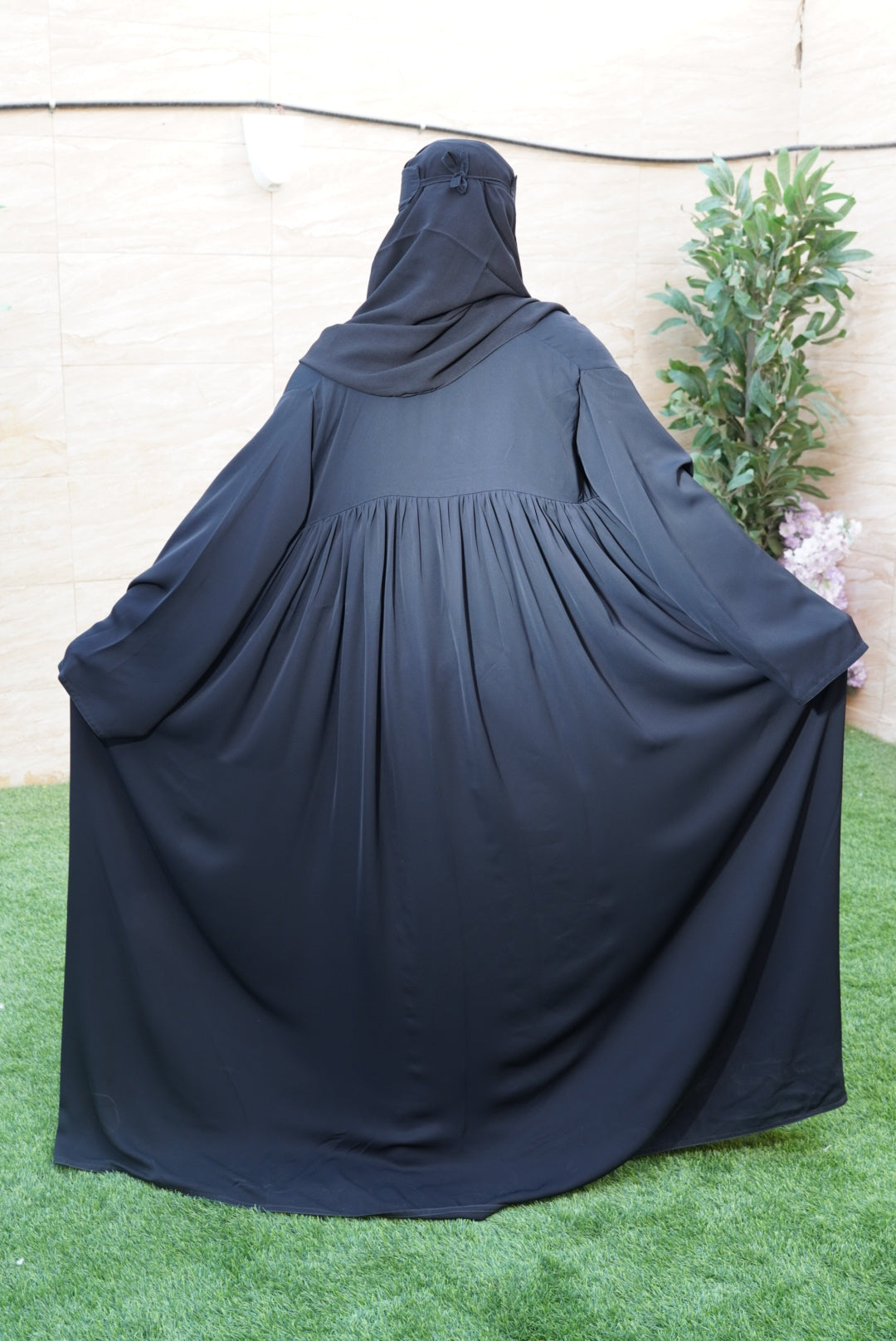 Nawrah Abaya