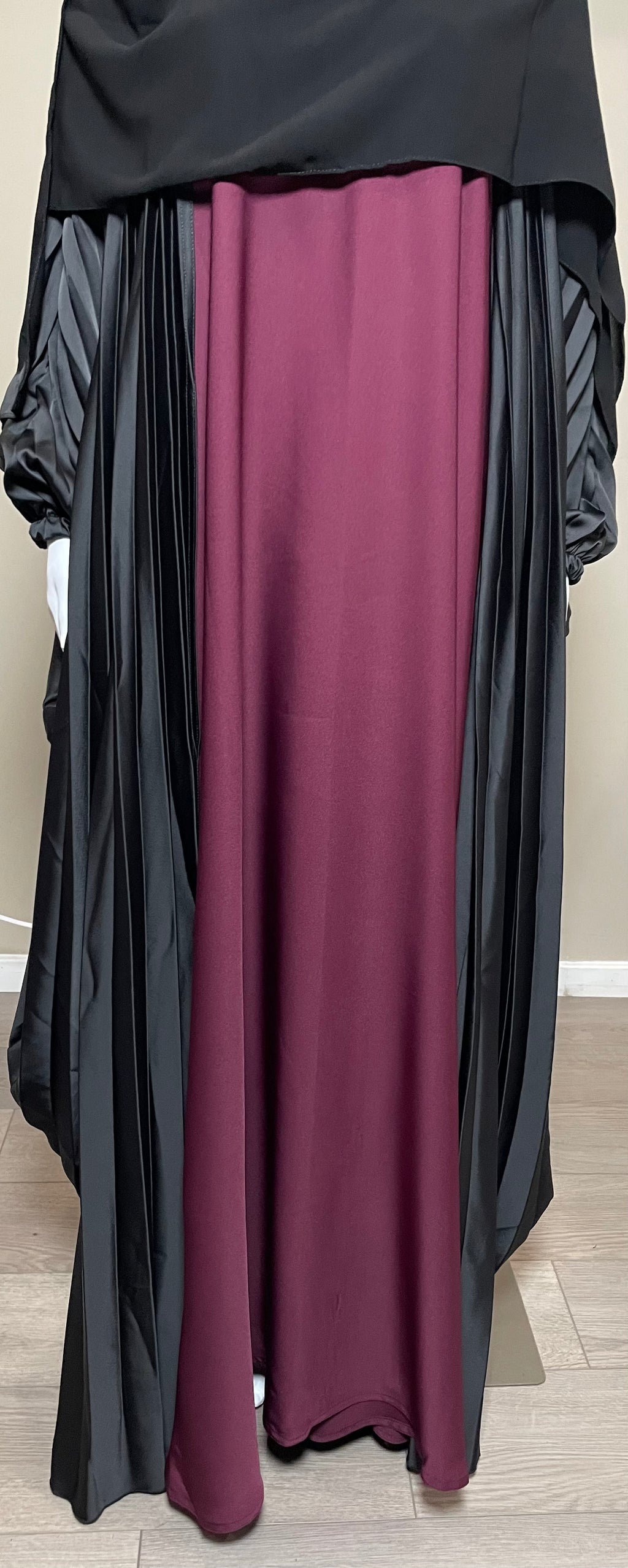 Basma Pleated Bisht