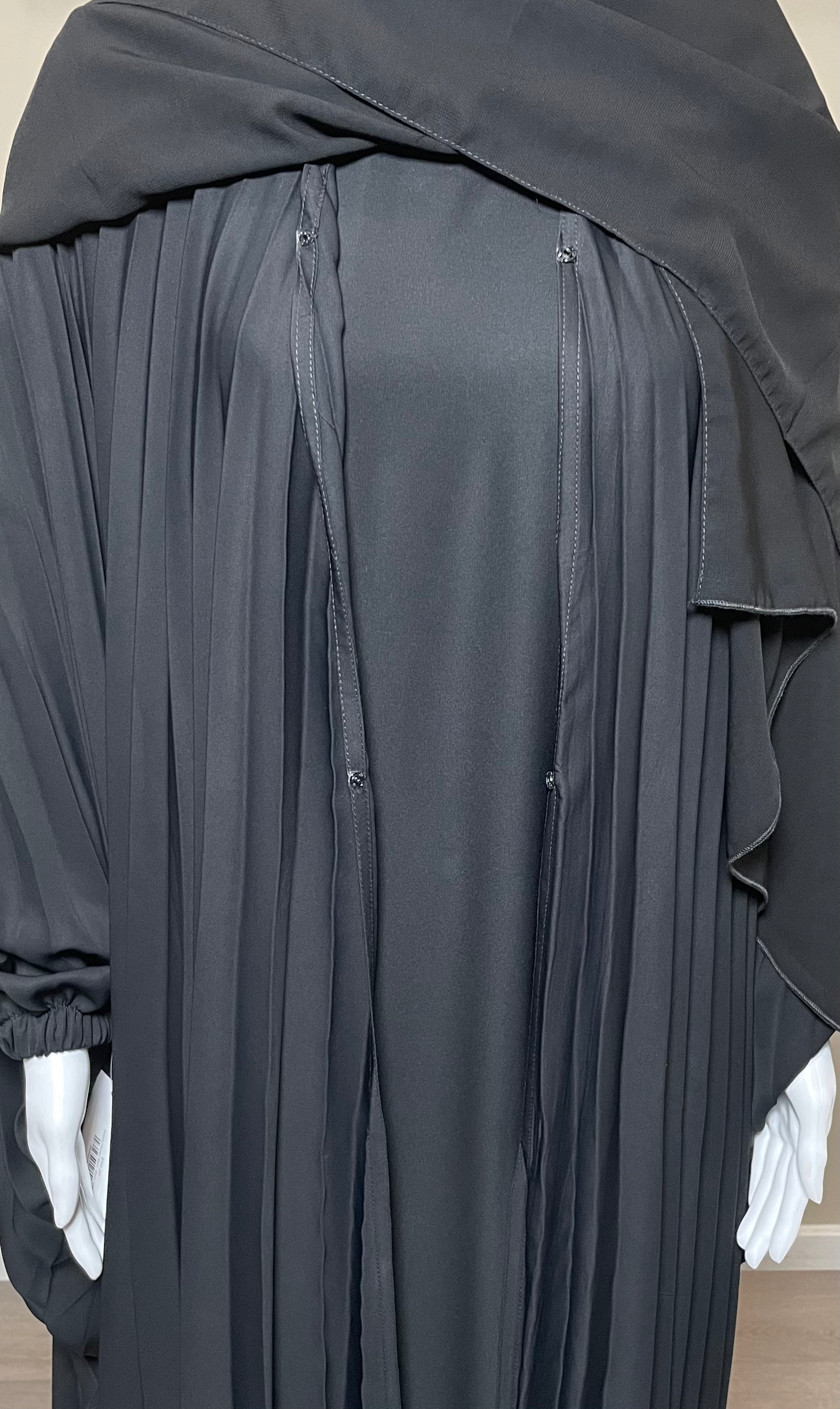 Basma Pleated Bisht