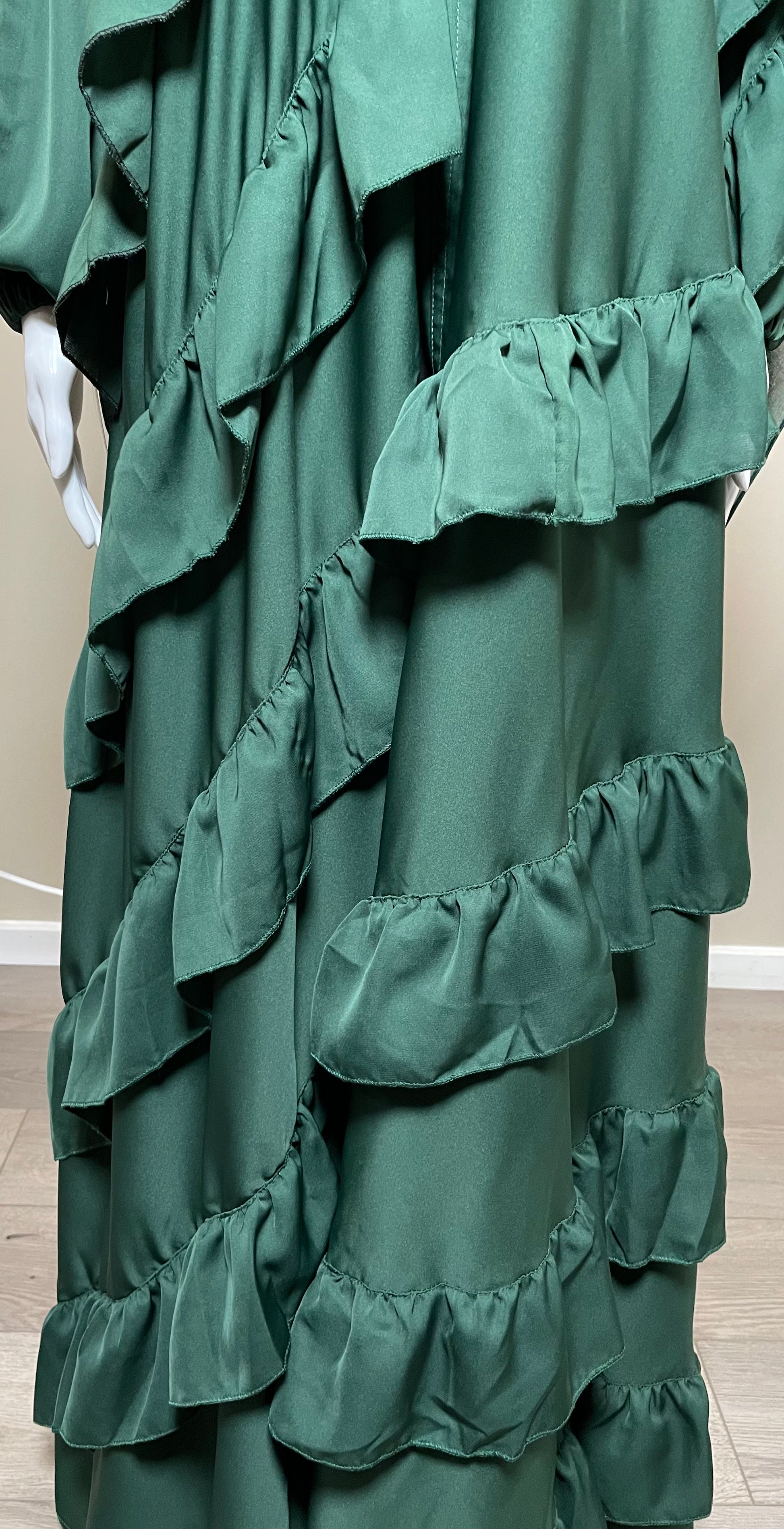 Halah Abaya