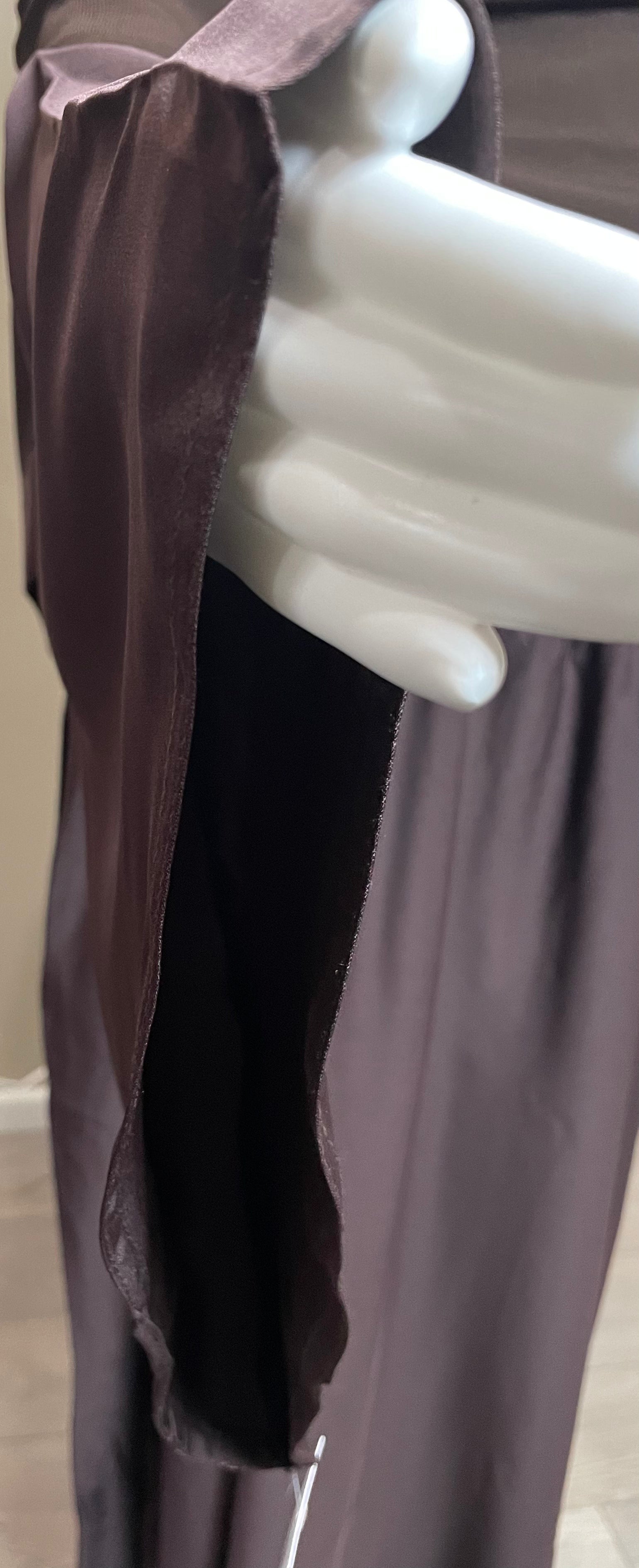 Reeyah Abaya
