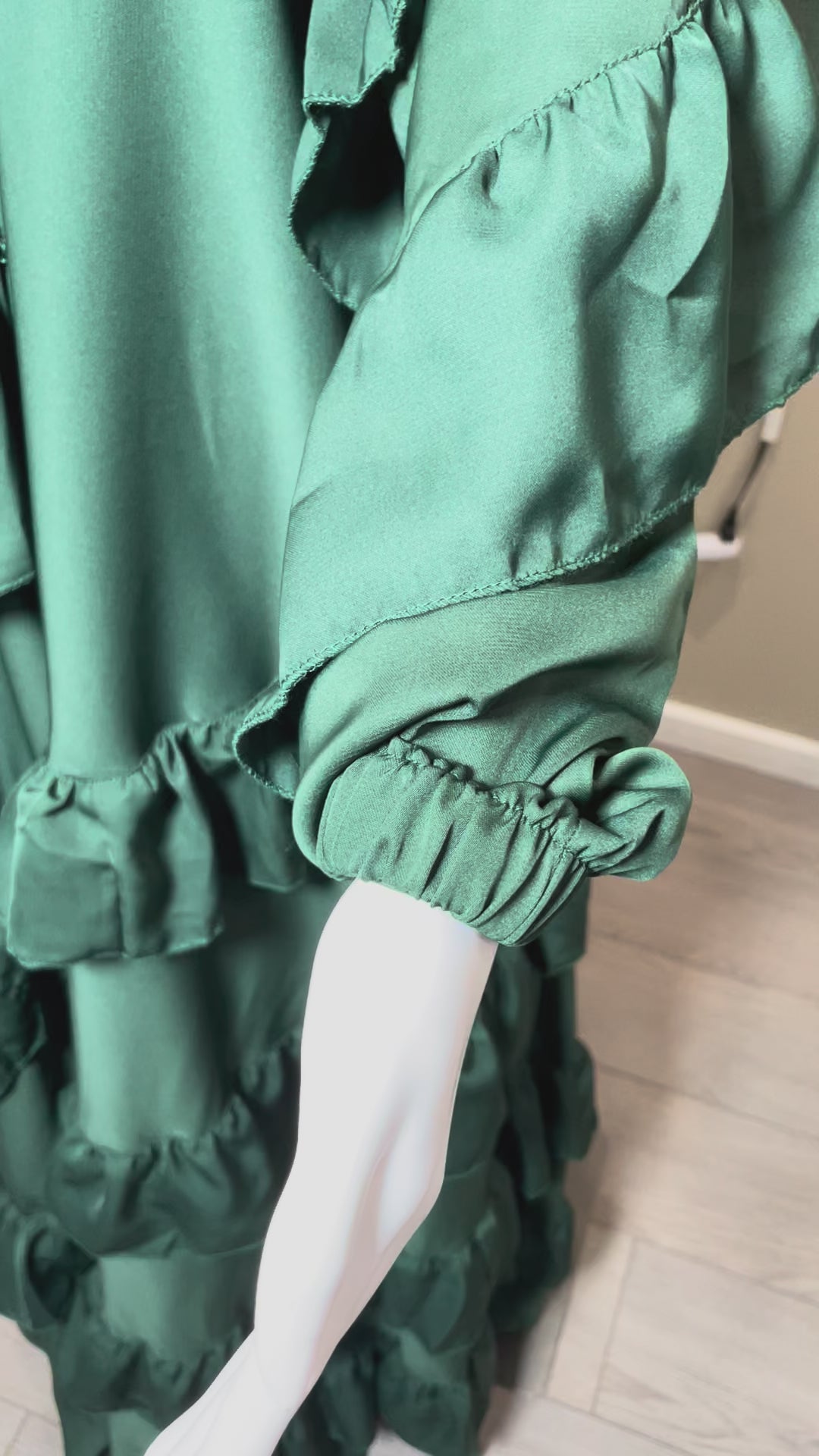 Halah Abaya