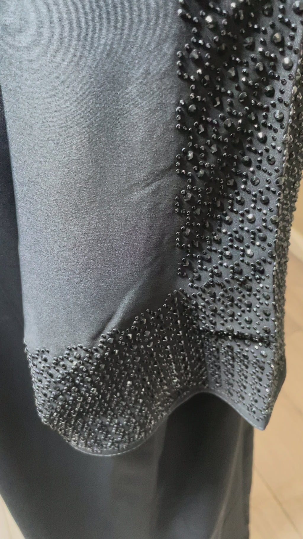 Hameedah Abaya
